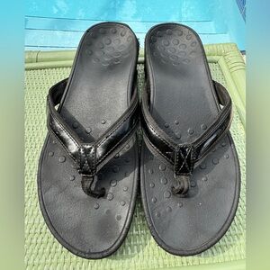 Vionic Black Women's Sandals